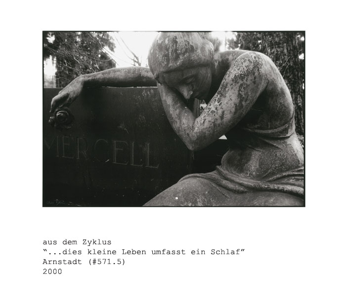 Fotografie von Uwe Klos aus dem Zyklus: ...dies kleine Leben umfasst ein Schlaf: Arnstadt